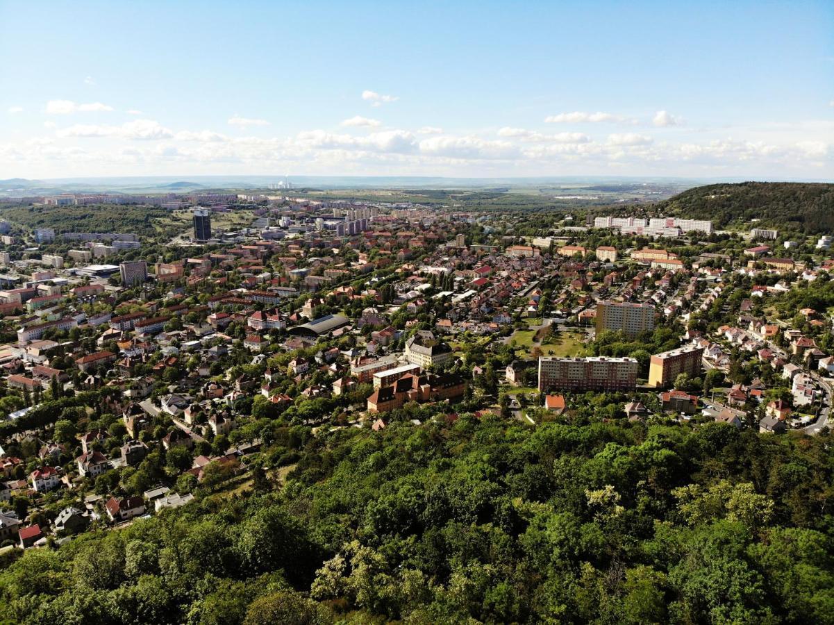 Rezidence Belehradska Apartment Most Bagian luar foto