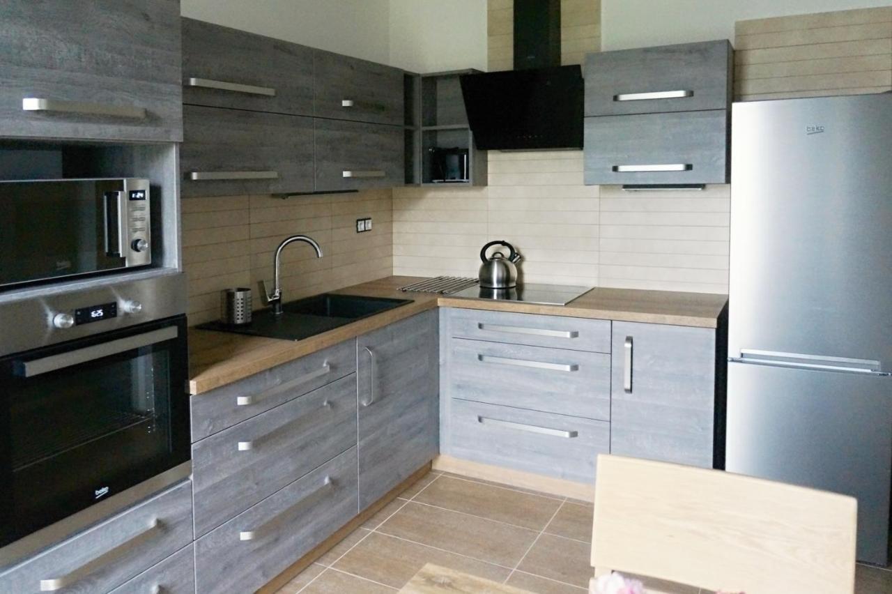 Rezidence Belehradska Apartment Most Bagian luar foto