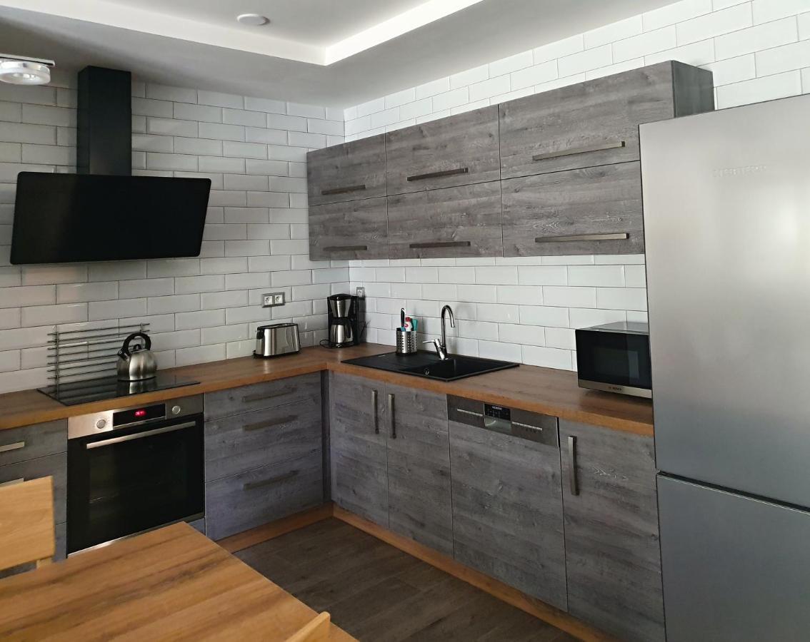 Rezidence Belehradska Apartment Most Bagian luar foto